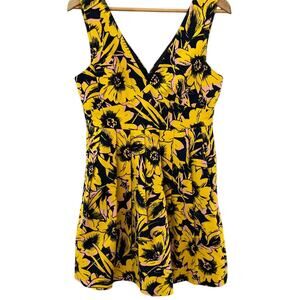 J. Crew Tailored Pleated Floral Pique Fit & Flare Dress‎ Size 8 Petite